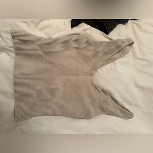 Aritzia Babaton V Neck Knit